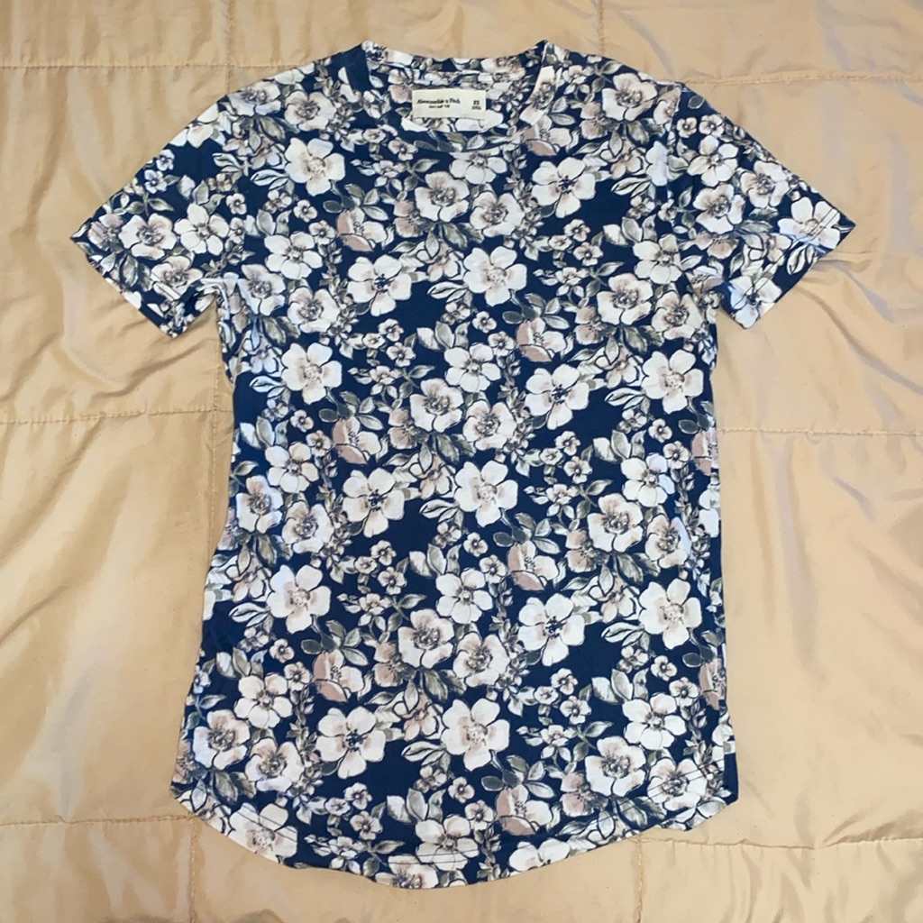 Abercrombie And Fitch Xs Floral Shirt Top